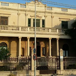 Albatros Bed & Breakfast